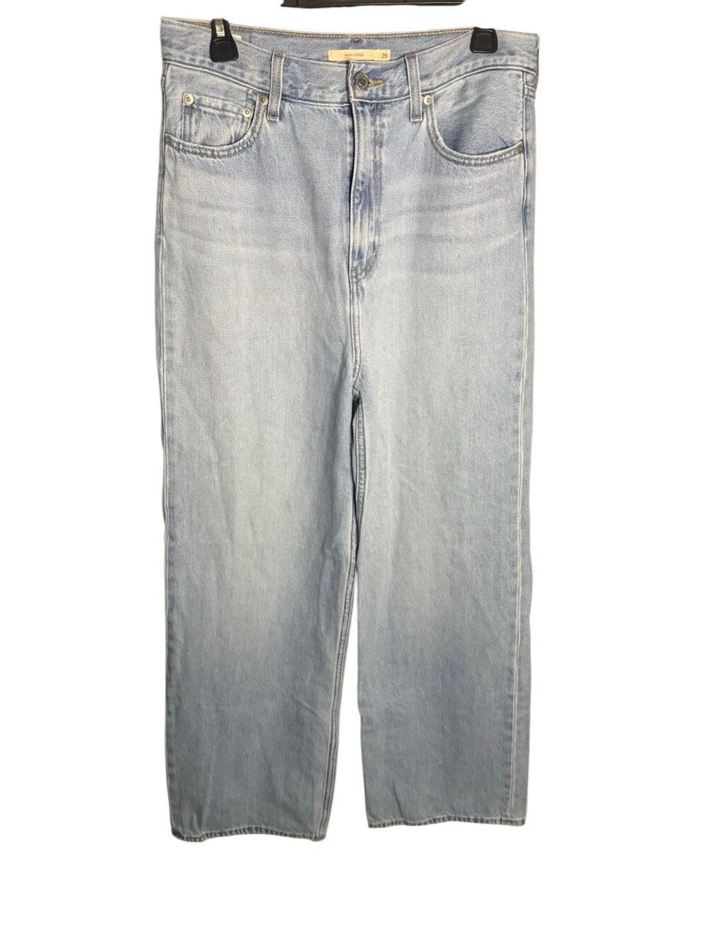 Levi’s Premium High Loose Wide Leg Light Wash Jeans Size 29